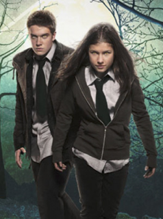 voir Wolfblood saison 1 épisode 13